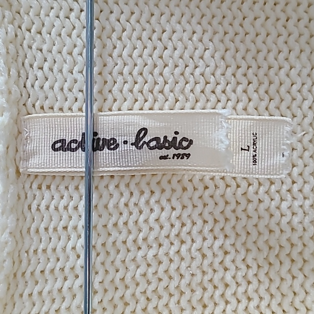 Active Basic Seeater Hoodie Size Large - image 2